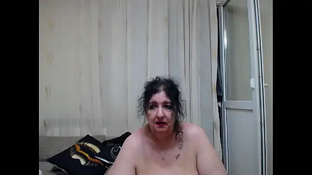 maturekorine live