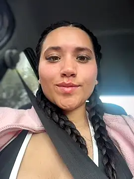 Veronica_Wins_ live