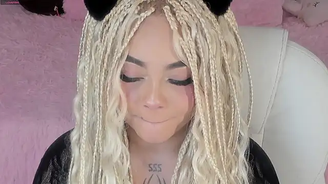 conny__curly live