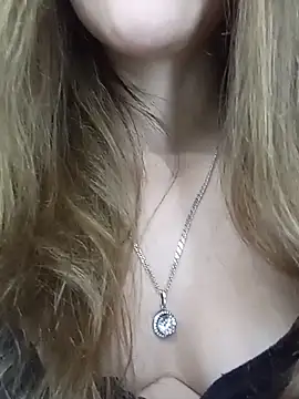 KattyLuuu live