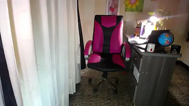 danielle_rose_1 live