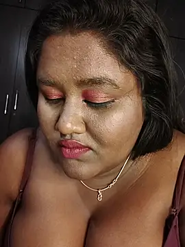 horny_diana live