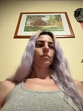 WifelyViper live