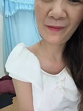 Lye_lovely live
