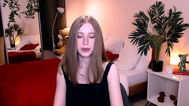 cheeky_chick live