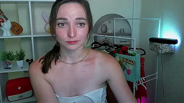 _Barbie_Kiss_ live