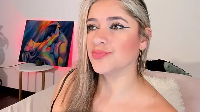 NicoleDiior live