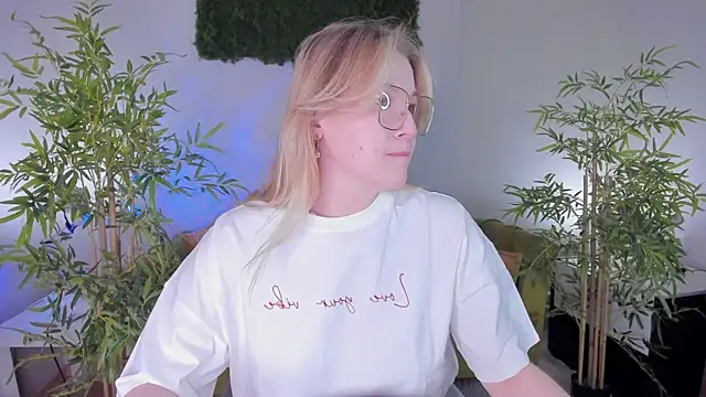Colleen_Blake live