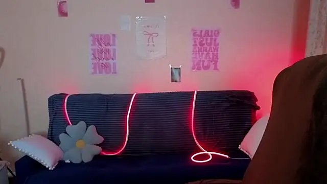 Rosette_Pricky live