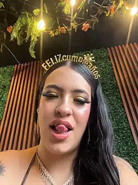 ArianaBlum live