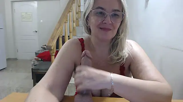 EleanoraDream live