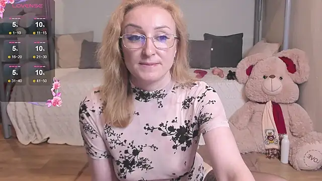 MadissonKiss live