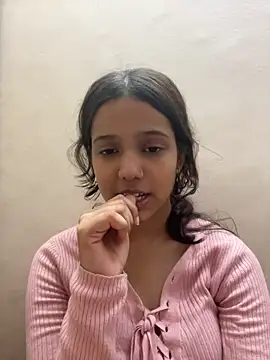 sanjna0122 live
