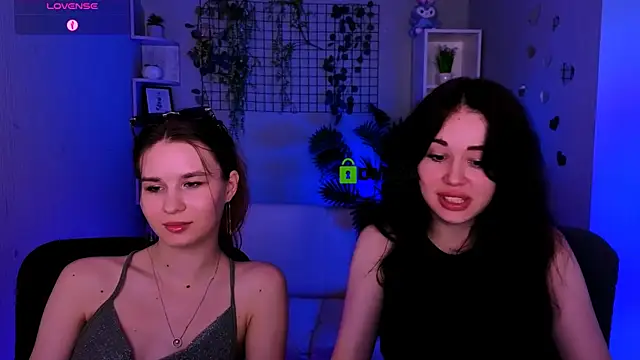 riley_sanders live