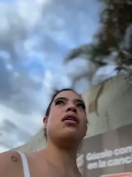 JuanitaMore01 live