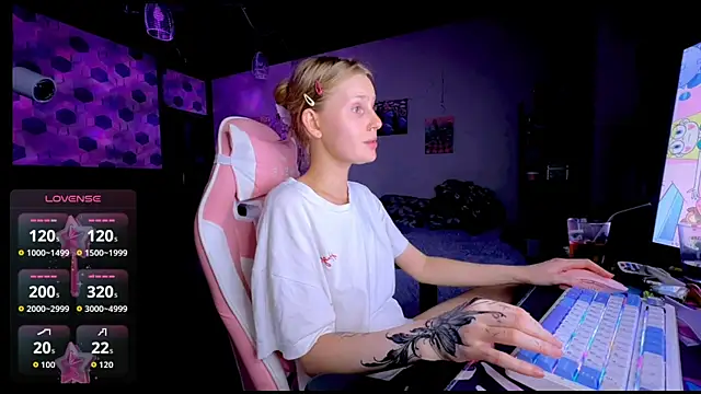 Lunaacyy live