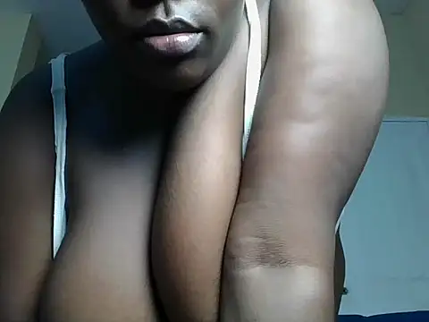 Bigboobiess5 live