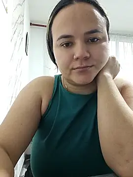 Mandy-moore28 live