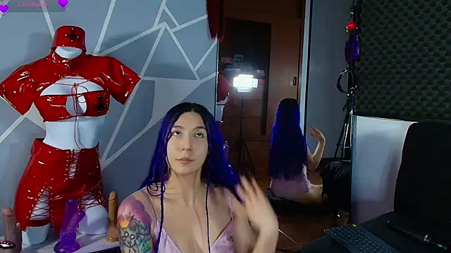 karlamoon23 live