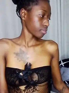 MyrahEbony live