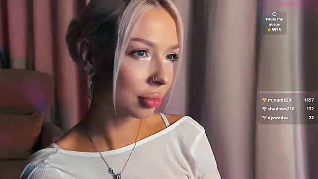 Alaska_Lane live
