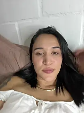 DaniRivers_ live
