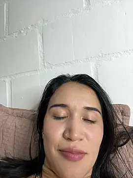 DaniRivers_ live