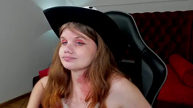ChloeHalses live
