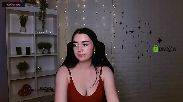 amalialowell live