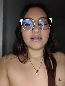 LaylaZurek_ live