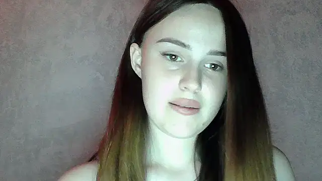 SweetLoraa live