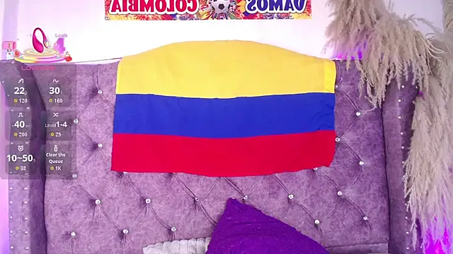 Violet_Collins1 live