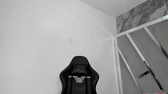 Chloe_ht live