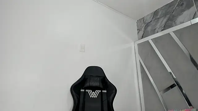 Chloe_ht live