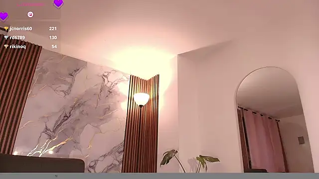 LucyBecker live