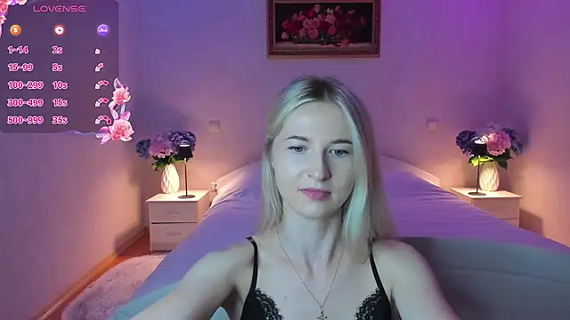 Julie_Blaze live