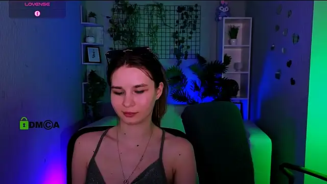 riley_sanders live