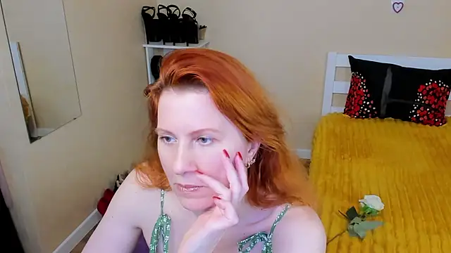 FoxySophia live