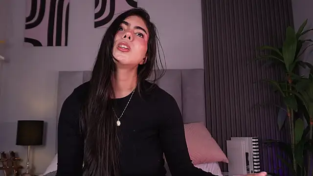 melaniebrett live