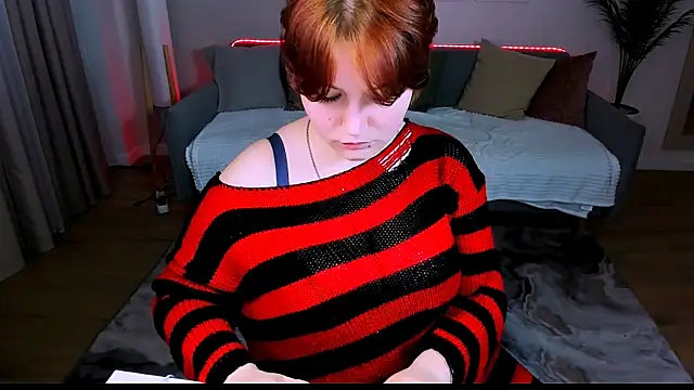 MiaLacrice live