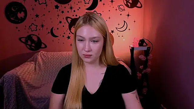 playful_sophie live