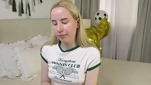 Cassie_Kelman live