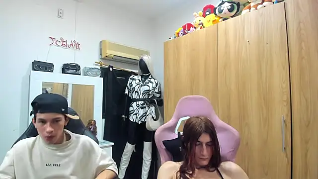 Pride_couple profile