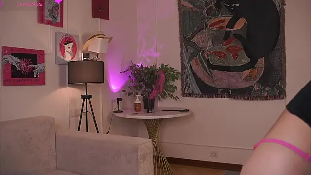 JanelBitther live