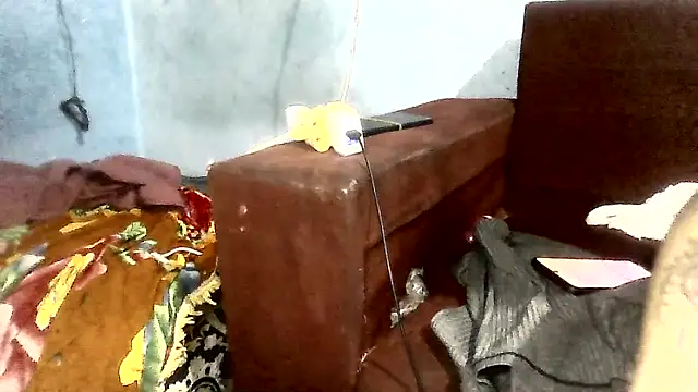 thasmyni live
