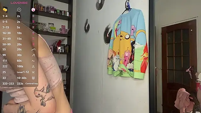 SkinnyWhiteAngel live
