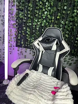 Eva_Kit live