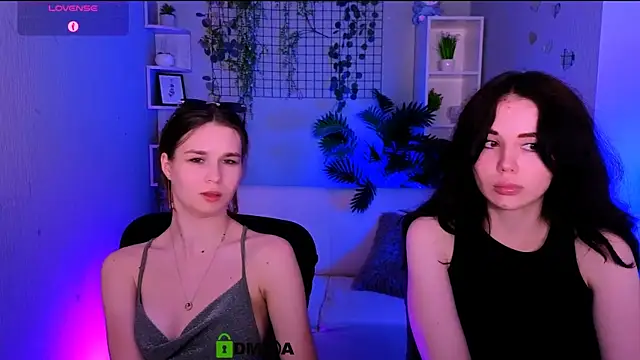 riley_sanders live