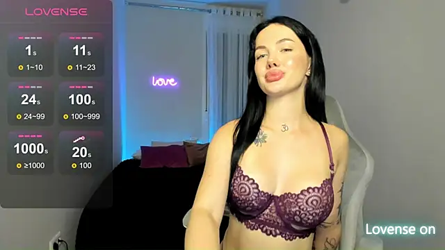 SelinaStorm live