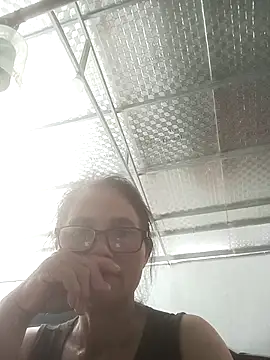 Vieekee live